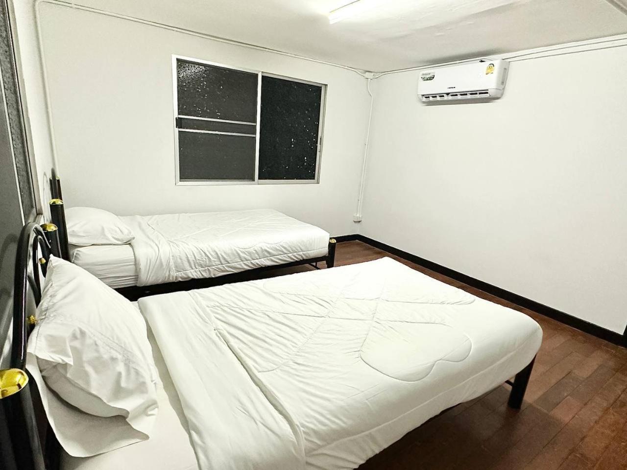 Adora Hostel Chiang Mai Ngoại thất bức ảnh