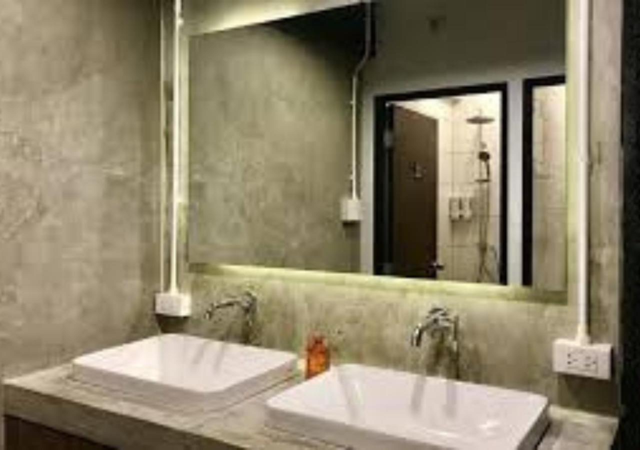 Adora Hostel Chiang Mai Ngoại thất bức ảnh