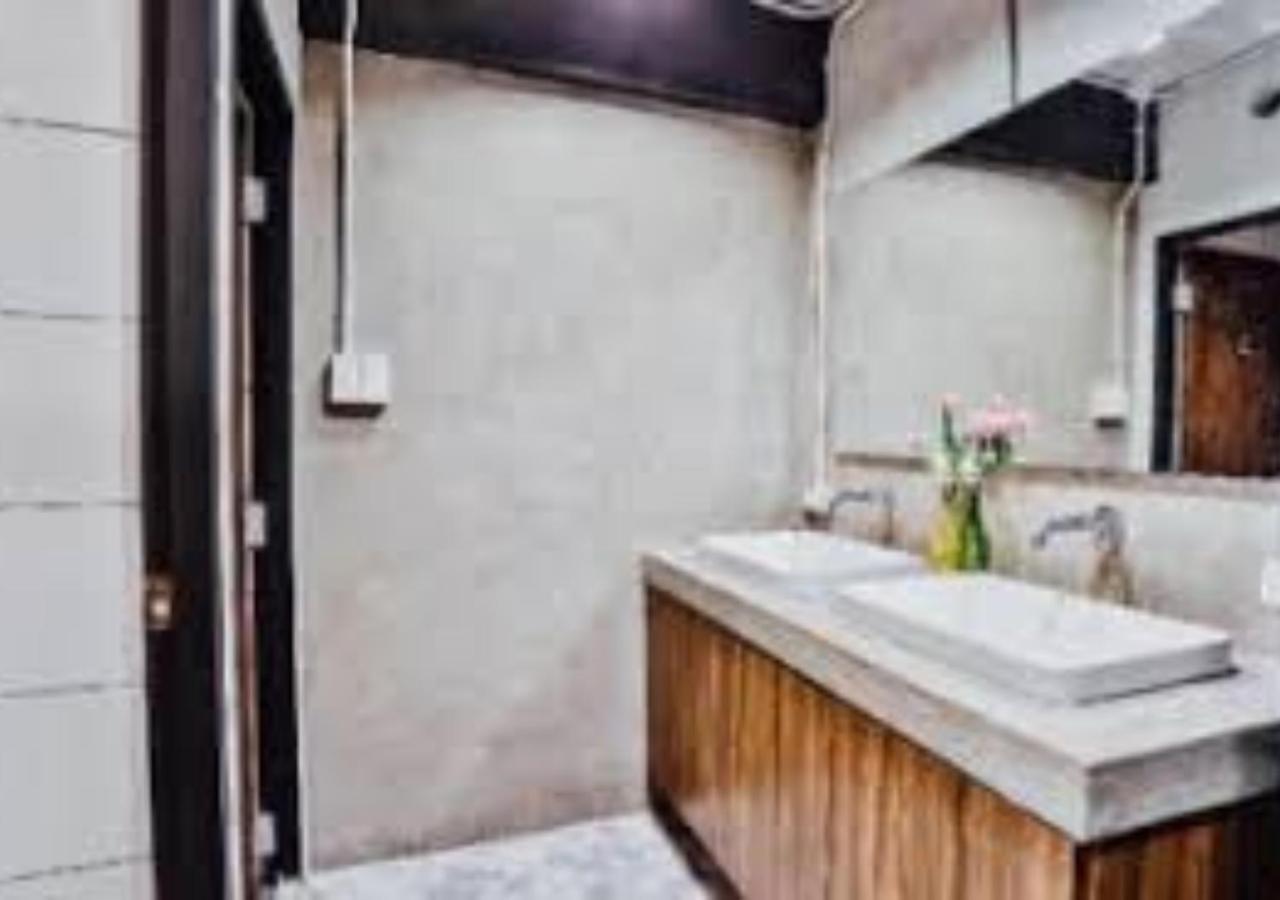Adora Hostel Chiang Mai Ngoại thất bức ảnh