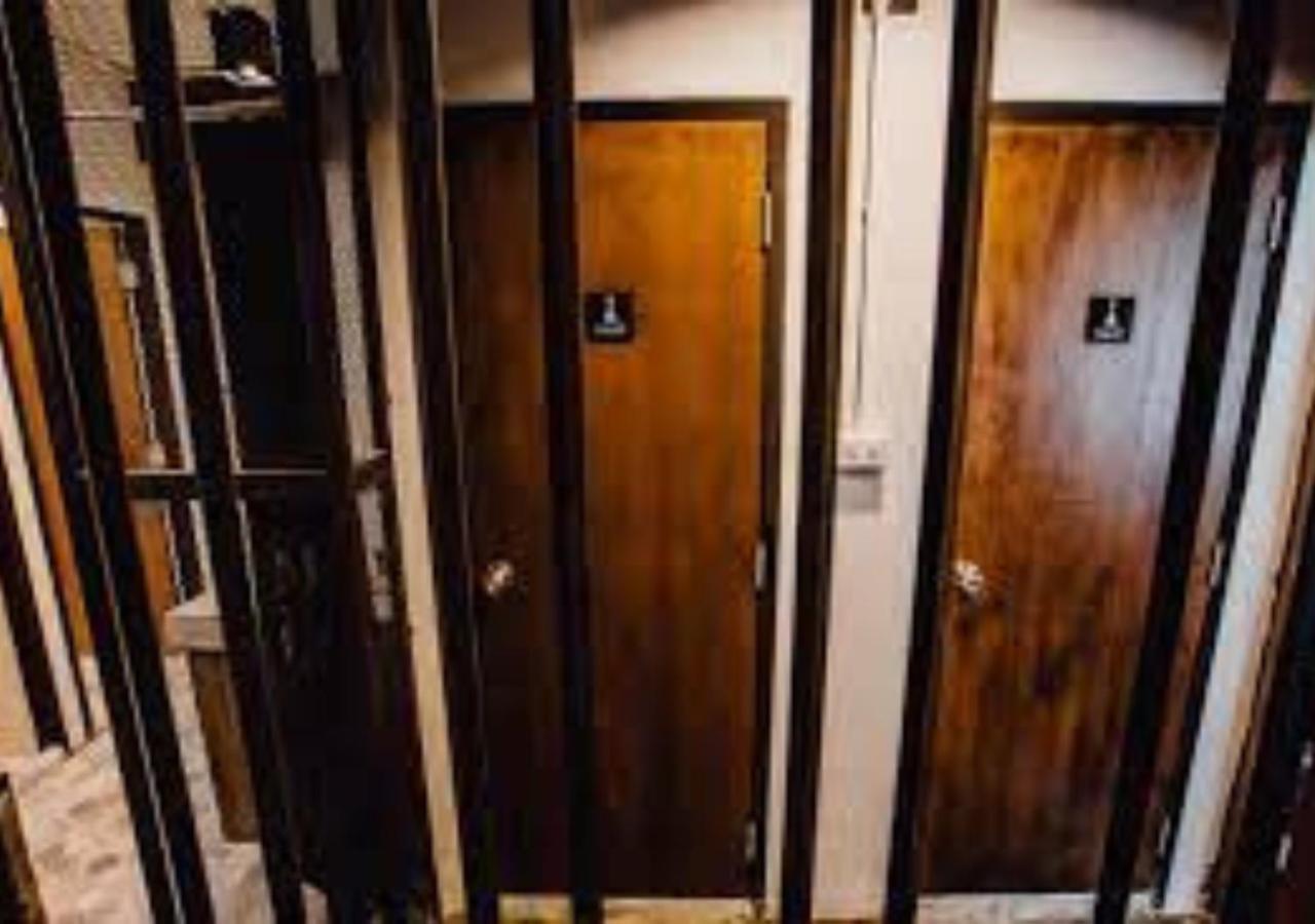 Adora Hostel Chiang Mai Ngoại thất bức ảnh