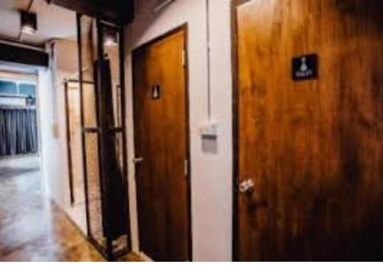 Adora Hostel Chiang Mai Ngoại thất bức ảnh